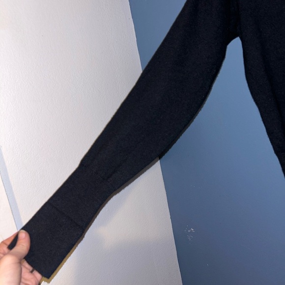 ASTR the label black sweater crop top - Picture 5 of 10